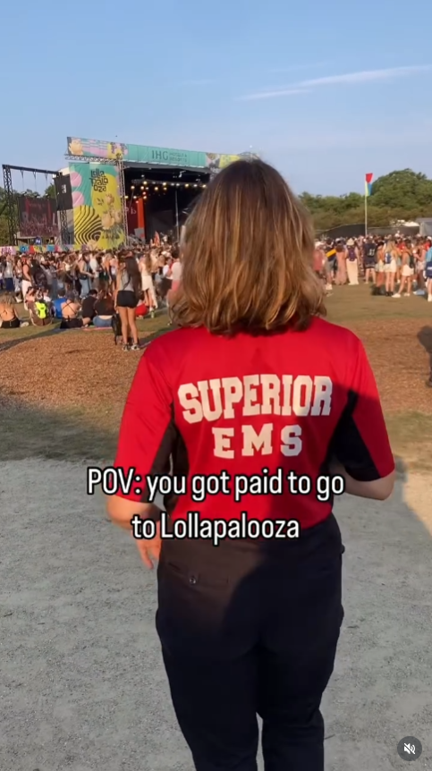 Back of a Superior employee at Lollapalooza